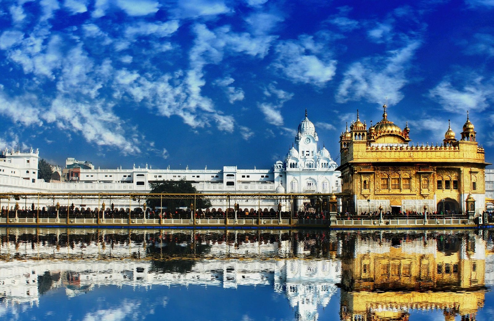 The Urdu community in Kuwait is a vibrant and thriving community that has been making significant contributions to the social, cultural, and economic life of the country. With a large population of Urdu-speaking individuals residing in Kuwait, there is a growing need for legal services that cater to the specific needs of this community.